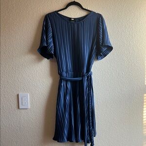 Elegant Blue Pleated Dress